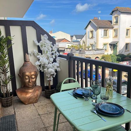 Appartement Hyper Centre De Cabourg Avec Balcon エクステリア 写真