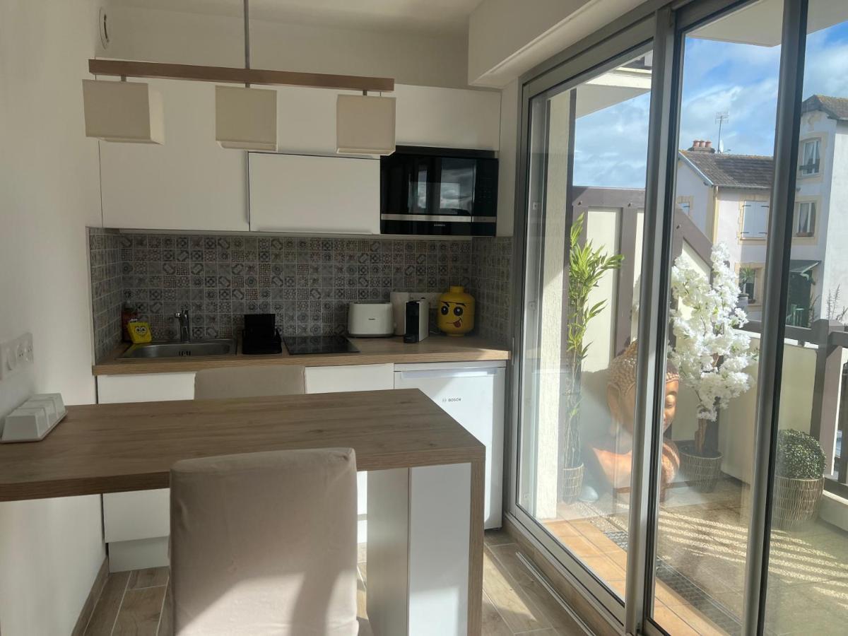 Appartement Hyper Centre De Cabourg Avec Balcon エクステリア 写真