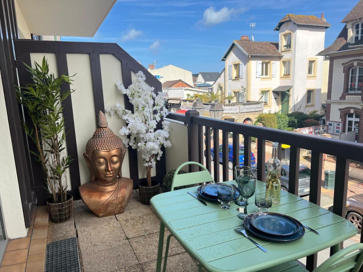 Appartement Hyper Centre De Cabourg Avec Balcon エクステリア 写真
